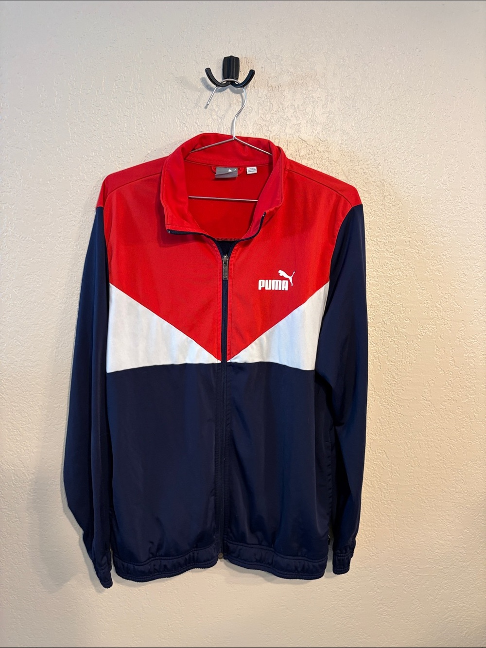 Mens Puma  Zip Up Sweater medium red blue white